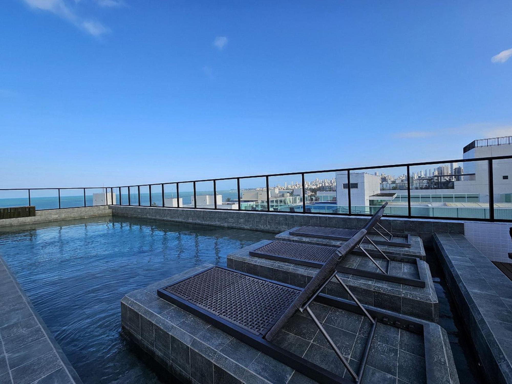Com Vista A 50m Da Apartamento *